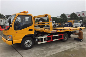 周浦镇哪里有拖车服务